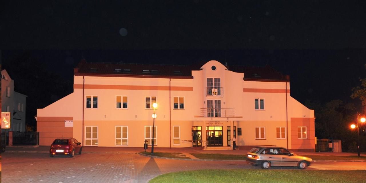 Centrum Ostra Brama Im. Jana Pawla II Skarżysko-Kamienna المظهر الخارجي الصورة